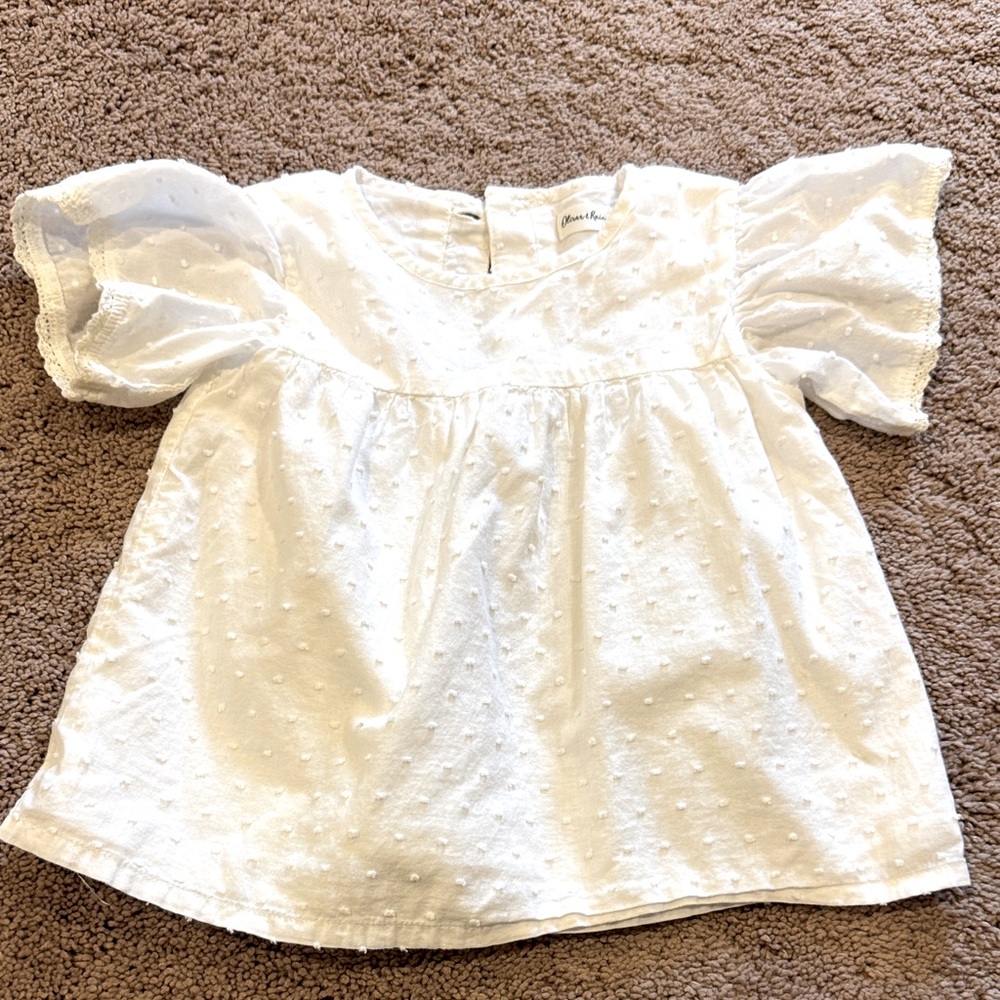Oliver and Rain 2T 100% cotton white lined top